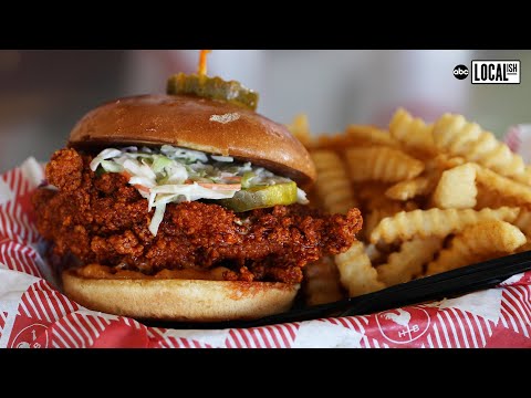 Hattie B&#039;s Hot Chicken in Nashville | Worth the Wait?