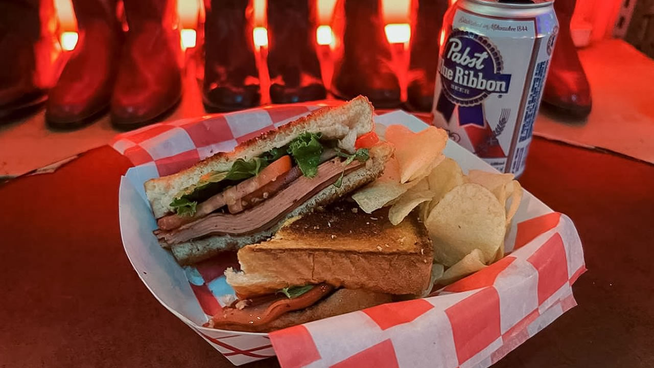 Bologna Sandwich and Beer at Robert's Western World